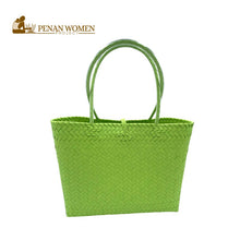 Load image into Gallery viewer, Product Image PENAN WOMEN PROJECT Everyday Tote Bag Medium Green 001
