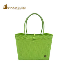 Load image into Gallery viewer, Product Image PENAN WOMEN PROJECT Everyday Tote Bag Medium Green 001
